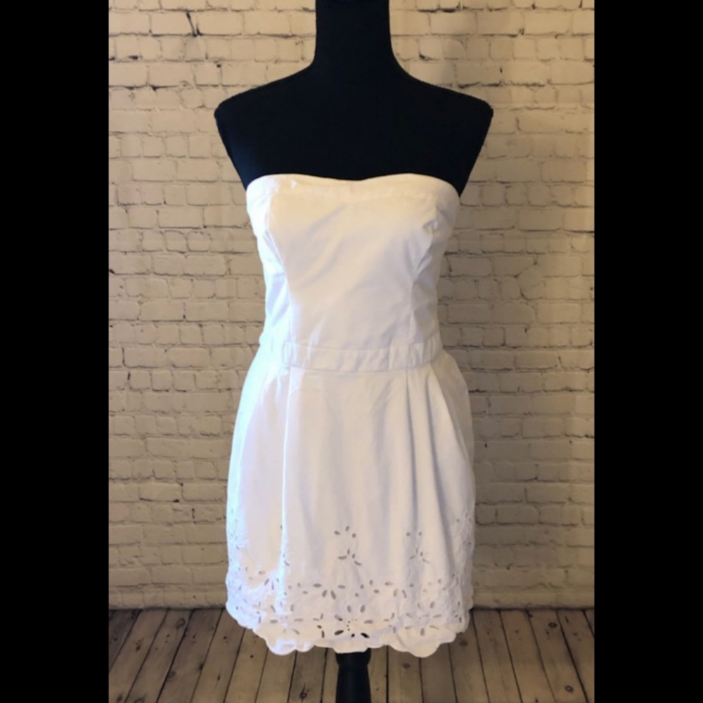 EUC Hollister white sleeveless dress - Large